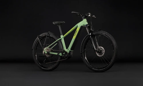 Bicicleta eléctrica Cube Reaction Hybrid ONE 720 FE cactus´n´black Barra alta – vista frontal | Ebike.es