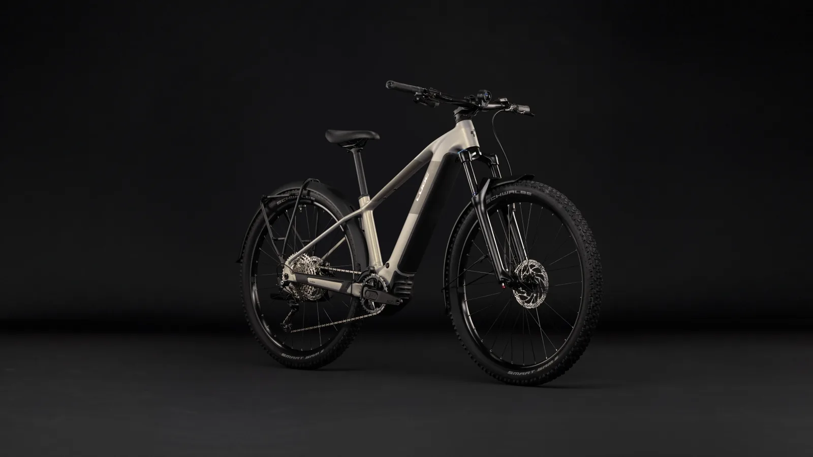 Cube Reaction Hybrid ONE 720 FE pearlsilver´n´chrome – Bicicleta Eléctrica de Montaña 2027 Barra alta ebike.es Gran tienda de bicicletas eléctricas en España 2 Bicicleta eléctrica Cube Reaction Hybrid ONE 720 FE pearlsilver´n´chrome Barra alta – vista frontal | Ebike.es