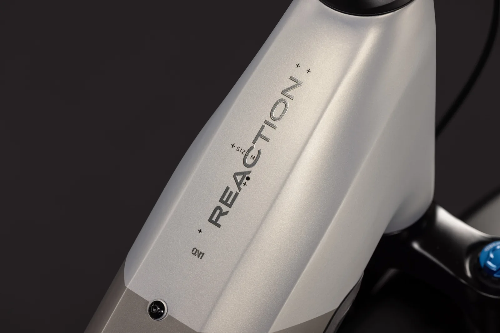 Cube Reaction Hybrid ONE 720 FE pearlsilver´n´chrome – Bicicleta Eléctrica de Montaña 2027 Cuadro abierto ebike.es Gran tienda de bicicletas eléctricas en España 4 Bicicleta eléctrica Cube Reaction Hybrid ONE 720 FE pearlsilver´n´chrome Cuadro abierto – detalle 2 | Ebike.es