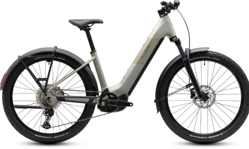 Bicicleta eléctrica Cube Reaction Hybrid ONE 720 FE pearlsilver´n´chrome Cuadro abierto – vista lateral | Ebike.es
