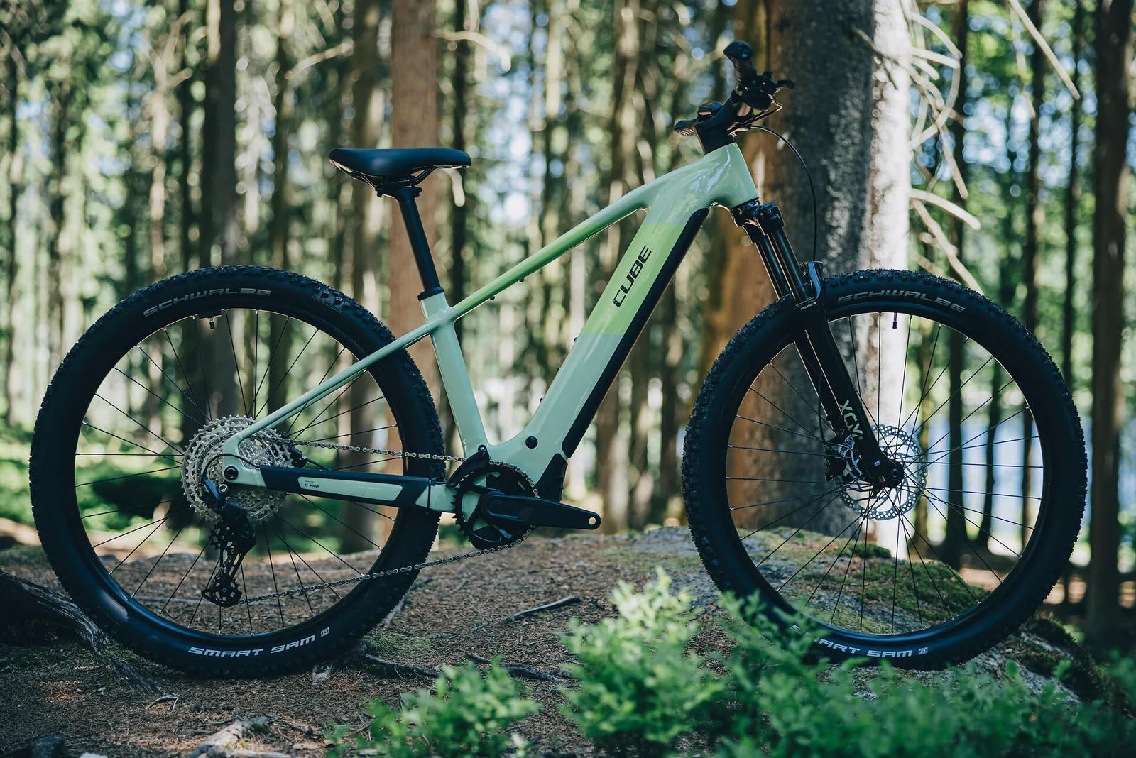 Cube Reaction Hybrid ONE 720 Wh cactus´n´black – Bicicleta Eléctrica de Montaña 2027 Barra alta ebike.es Gran tienda de bicicletas eléctricas en España 8 Bicicleta eléctrica Cube Reaction Hybrid ONE 720 cactus´n´black Barra alta – vista en exterior | Ebike.es