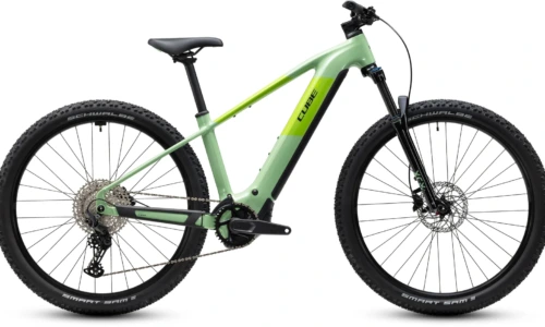 Bicicleta eléctrica Cube Reaction Hybrid ONE 720 cactus´n´black Barra alta – vista lateral | Ebike.es