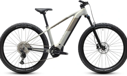 Bicicleta eléctrica Cube Reaction Hybrid ONE 720 pearlsilver´n´chrome Barra alta – vista lateral | Ebike.es