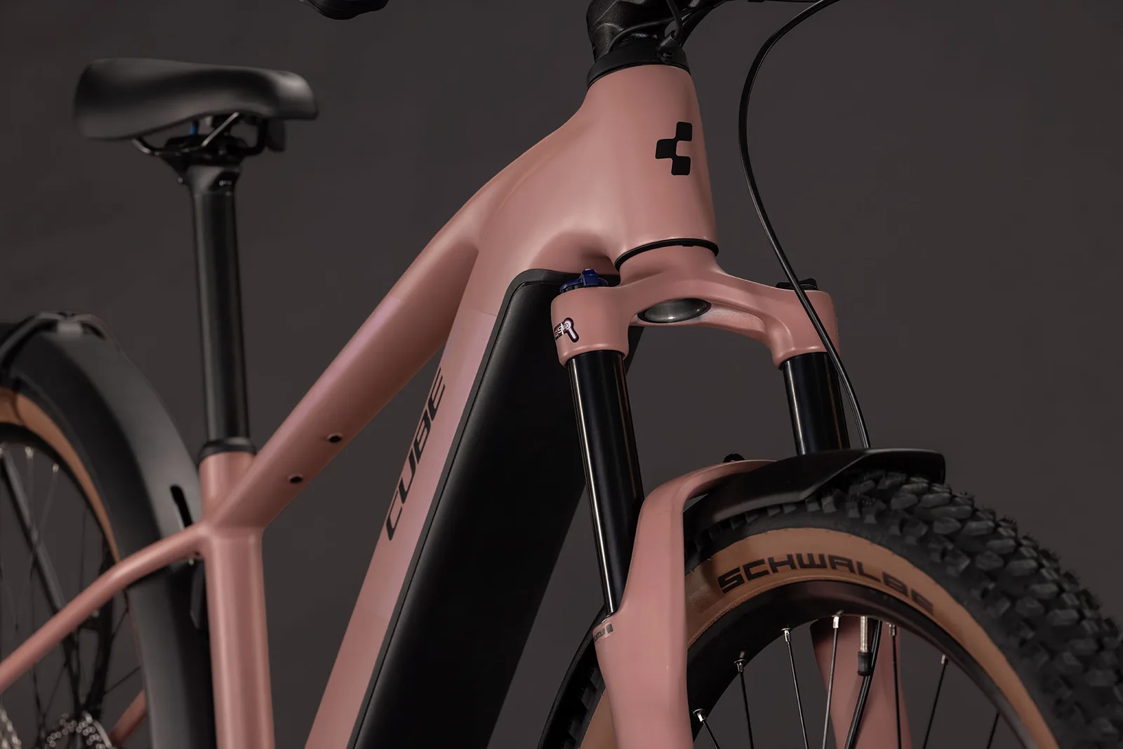 Cube Reaction Hybrid Performance 720 FE ruby´n´black – Bicicleta Eléctrica de Montaña 2027 Barra alta ebike.es Gran tienda de bicicletas eléctricas en España 8 Bicicleta eléctrica Cube Reaction Hybrid Performance 720 FE ruby´n´black Barra alta – detalle 6 | Ebike.es