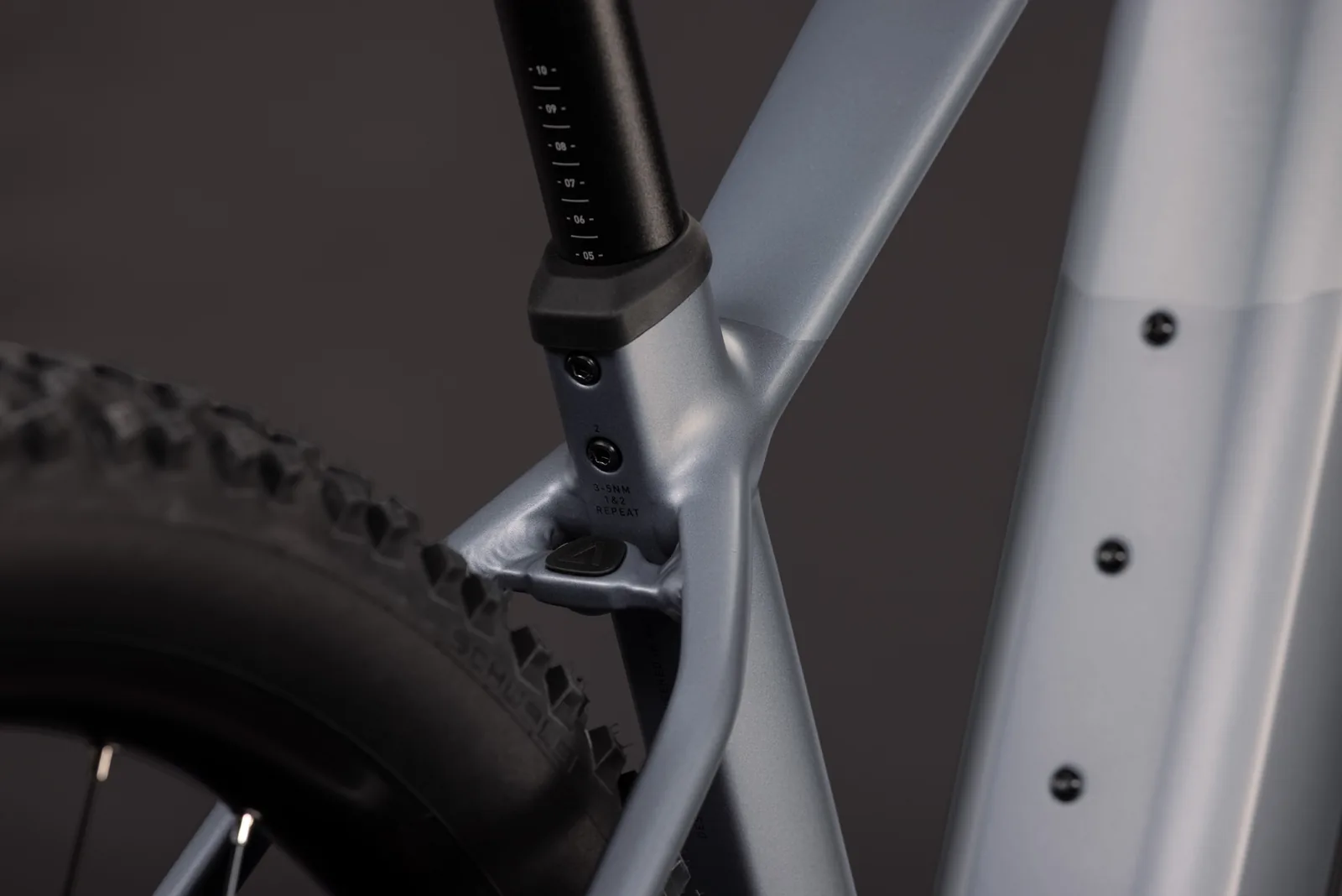 Cube Reaction Hybrid Performance 720 Wh ashgrey´n´prism – Bicicleta Eléctrica de Montaña 2027 Barra alta ebike.es Gran tienda de bicicletas eléctricas en España 4 Bicicleta eléctrica Cube Reaction Hybrid Performance 720 ashgrey´n´prism Barra alta – detalle 2 | Ebike.es