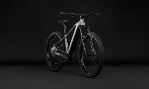 Cube Reaction Hybrid Performance 720 Wh ashgrey´n´prism – Bicicleta Eléctrica de Montaña 2027 Barra alta ebike.es Gran tienda de bicicletas eléctricas en España 8 Bicicleta eléctrica Cube Reaction Hybrid Performance 720 ashgrey´n´prism Barra alta – vista frontal | Ebike.es