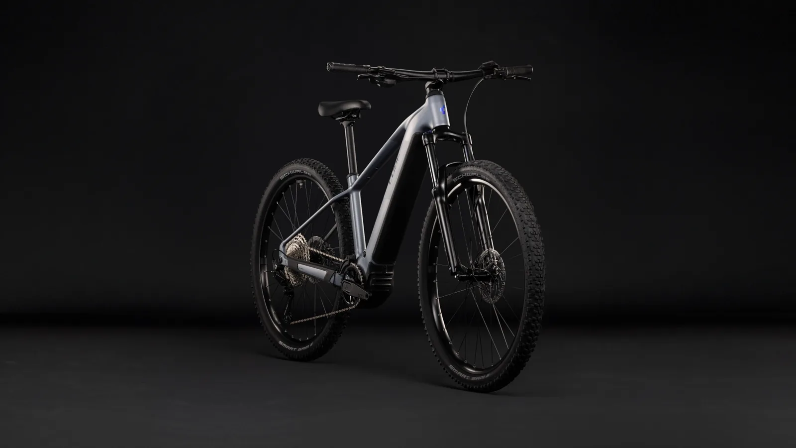 Cube Reaction Hybrid Performance 720 Wh ashgrey´n´prism – Bicicleta Eléctrica de Montaña 2027 Barra alta ebike.es Gran tienda de bicicletas eléctricas en España 2 Bicicleta eléctrica Cube Reaction Hybrid Performance 720 ashgrey´n´prism Barra alta – vista frontal | Ebike.es