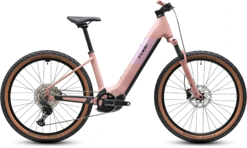 Bicicleta eléctrica Cube Reaction Hybrid Performance 720 ruby´n´black Cuadro abierto – vista lateral | Ebike.es