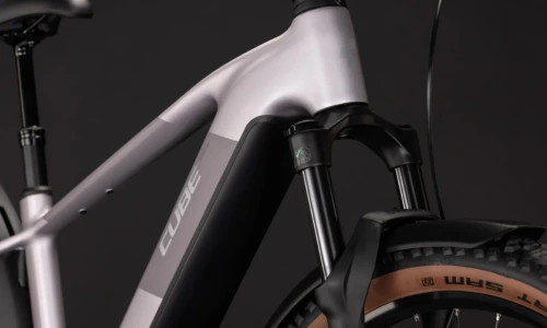 Bicicleta eléctrica Cube Reaction Hybrid Pro 800 FE lilacbreeze´n´prizm Barra alta – detalle 5 | Ebike.es