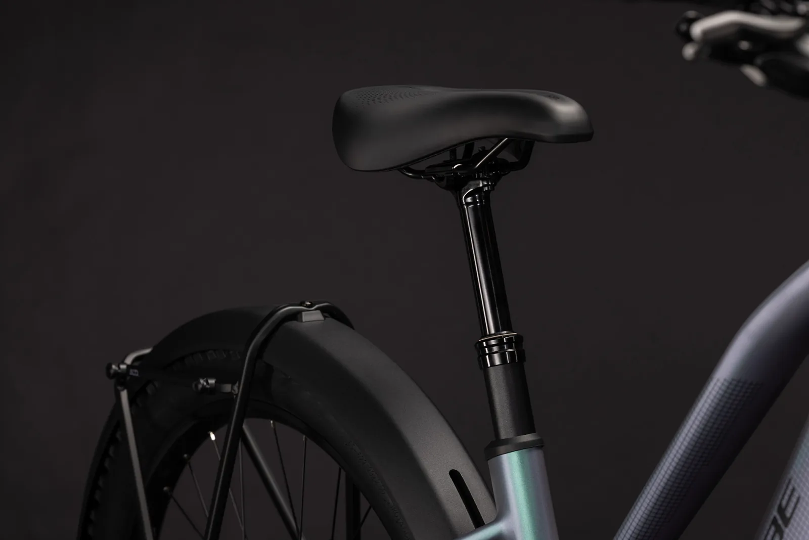 Cube Reaction Hybrid Pro 800 FE polarlight´n´black – Bicicleta Eléctrica de Montaña 2027 Cuadro semiabierto ebike.es Gran tienda de bicicletas eléctricas en España 8 Bicicleta eléctrica Cube Reaction Hybrid Pro 800 FE polarlight´n´black Cuadro semiabierto – detalle 6 | Ebike.es