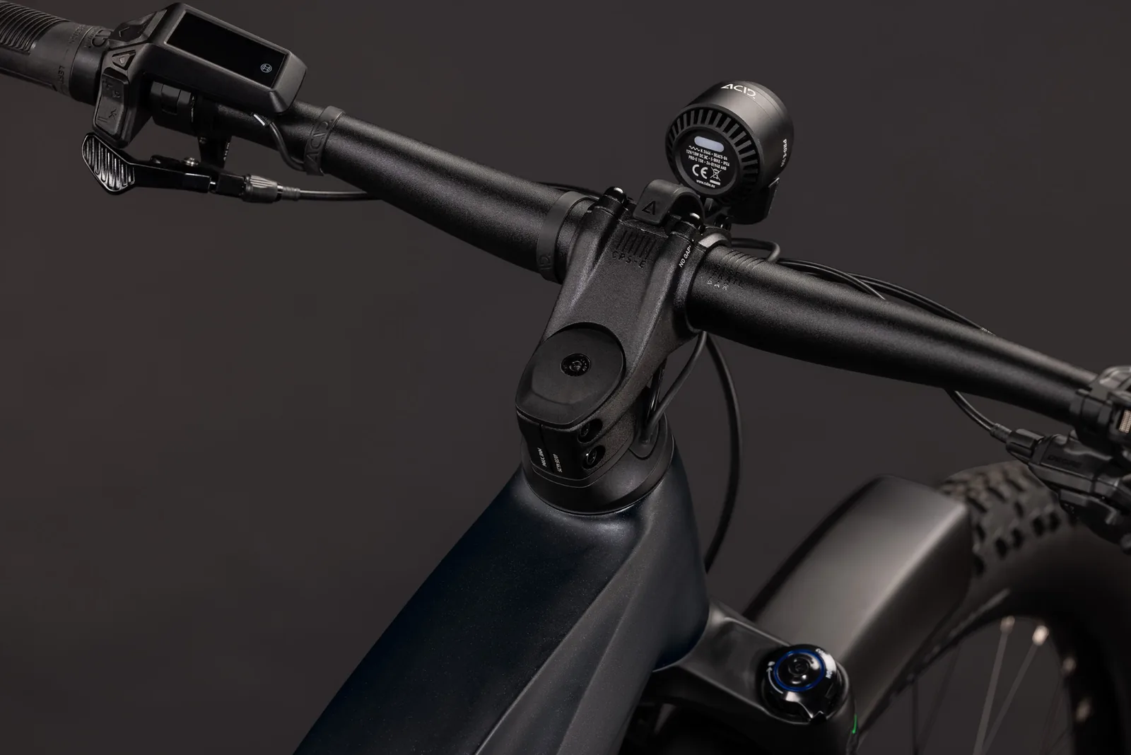 Cube Reaction Hybrid Pro 800 FE silverdust´n´prism – Bicicleta Eléctrica de Montaña 2027 Barra alta ebike.es Gran tienda de bicicletas eléctricas en España 5 Bicicleta eléctrica Cube Reaction Hybrid Pro 800 FE silverdust´n´prism Barra alta – detalle 3 | Ebike.es