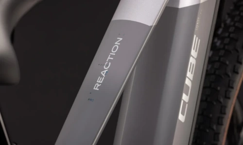 Bicicleta eléctrica Cube Reaction Hybrid Pro 800 lilacbreeze´n´prizm Barra alta – detalle 2 | Ebike.es