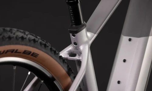 Bicicleta eléctrica Cube Reaction Hybrid Pro 800 lilacbreeze´n´prizm Barra alta – detalle 3 | Ebike.es