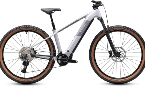 Bicicleta eléctrica Cube Reaction Hybrid Pro 800 lilacbreeze´n´prizm Barra alta – vista lateral | Ebike.es