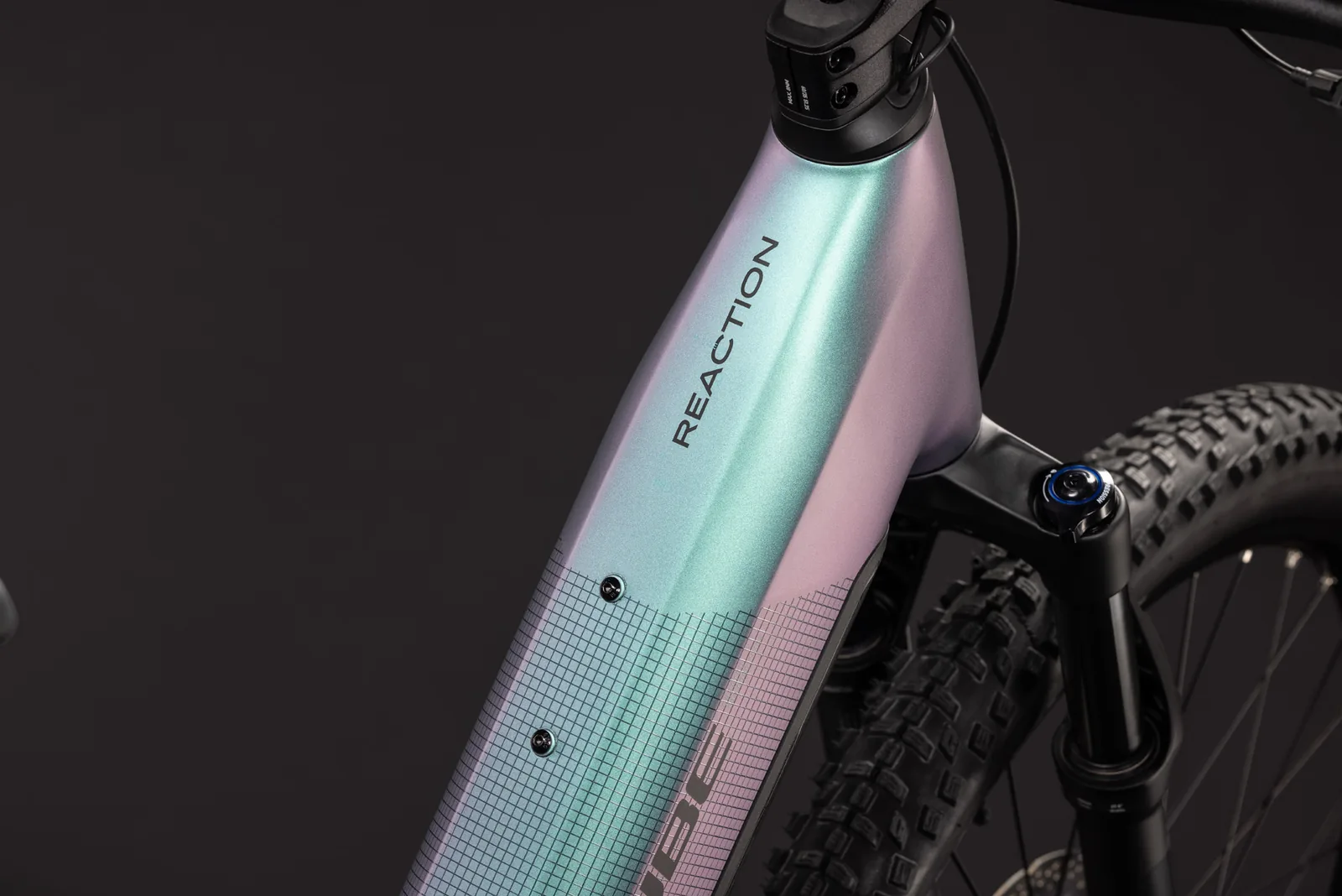 Cube Reaction Hybrid Pro 800 Wh polarlight´n´black – Bicicleta Eléctrica de Montaña 2027 Cuadro abierto ebike.es Gran tienda de bicicletas eléctricas en España 3 Bicicleta eléctrica Cube Reaction Hybrid Pro 800 polarlight´n´black Cuadro abierto – detalle 1 | Ebike.es