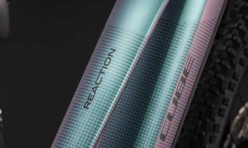 Bicicleta eléctrica Cube Reaction Hybrid Pro 800 polarlight´n´black Cuadro semiabierto – detalle 2 | Ebike.es