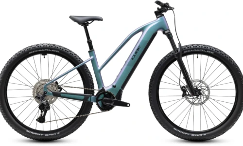 Bicicleta eléctrica Cube Reaction Hybrid Pro 800 polarlight´n´black Cuadro semiabierto – vista lateral | Ebike.es