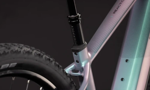 Bicicleta eléctrica Cube Reaction Hybrid Pro 800 polarlight´n´black Barra alta – detalle 3 | Ebike.es