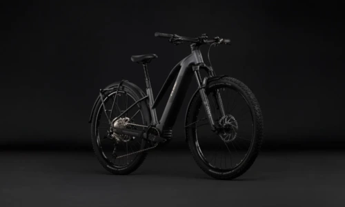 Cube Reaction Hybrid Race 800 FE slabgrey´n´chrome – Bicicleta Eléctrica de Montaña 2027 Cuadro semiabierto ebike.es Gran tienda de bicicletas eléctricas en España 9 Bicicleta eléctrica Cube Reaction Hybrid Race 800 FE slabgrey´n´chrome Cuadro semiabierto – vista frontal | Ebike.es