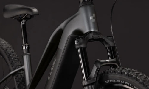 Bicicleta eléctrica Cube Reaction Hybrid Race 800 slabgrey´n´chrome Cuadro semiabierto – detalle 6 | Ebike.es