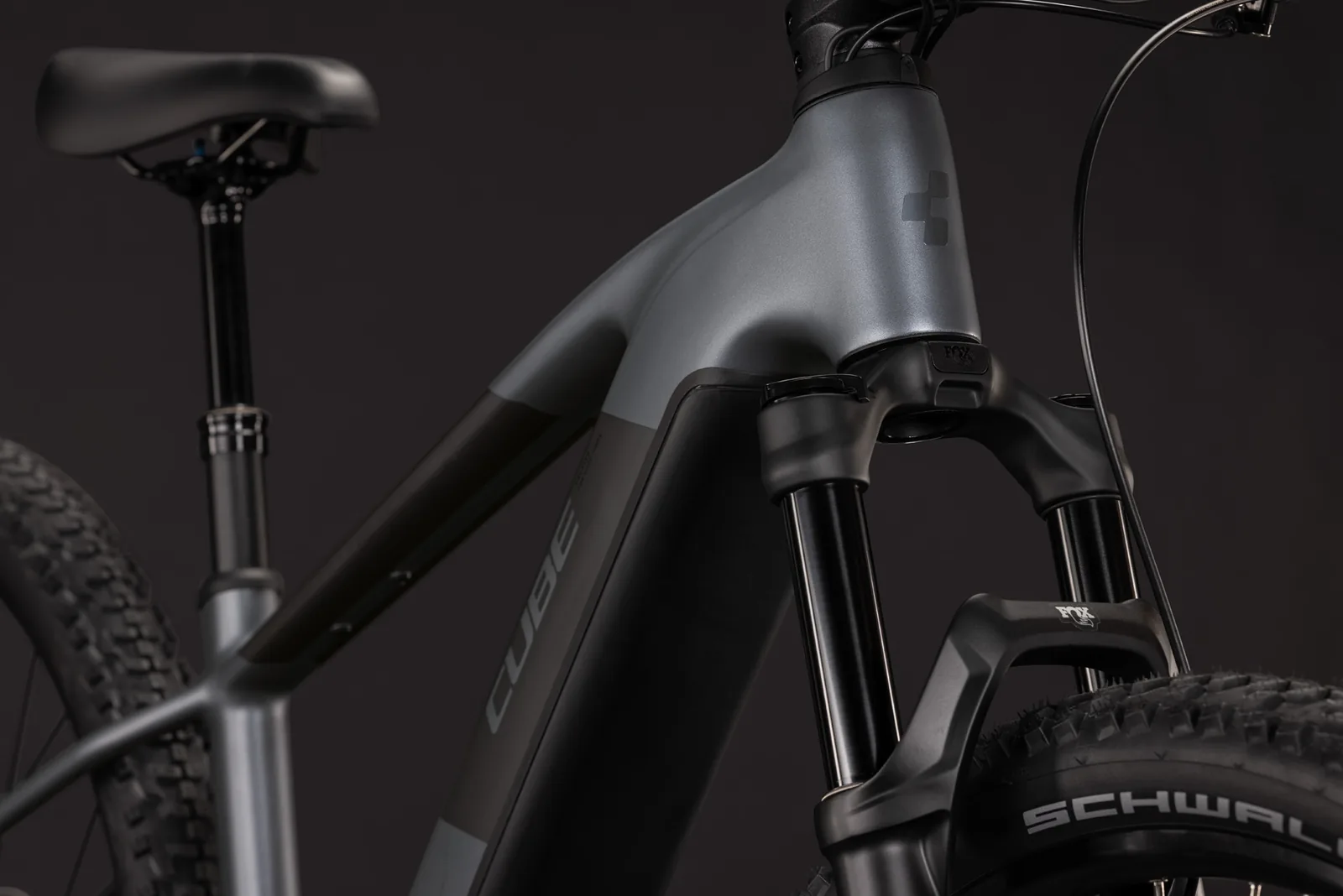 Cube Reaction Hybrid Race 800 Wh slabgrey´n´chrome – Bicicleta Eléctrica de Montaña 2027 Barra alta ebike.es Gran tienda de bicicletas eléctricas en España 7 Bicicleta eléctrica Cube Reaction Hybrid Race 800 slabgrey´n´chrome Barra alta – detalle 5 | Ebike.es