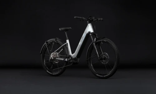 Bicicleta eléctrica Cube Reaction Hybrid SLX 800 FE platinum´n´reflex Cuadro abierto – vista frontal | Ebike.es