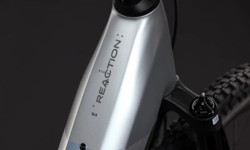 Bicicleta eléctrica Cube Reaction Hybrid SLX 800 platinum´n´reflex Cuadro abierto – detalle 2 | Ebike.es