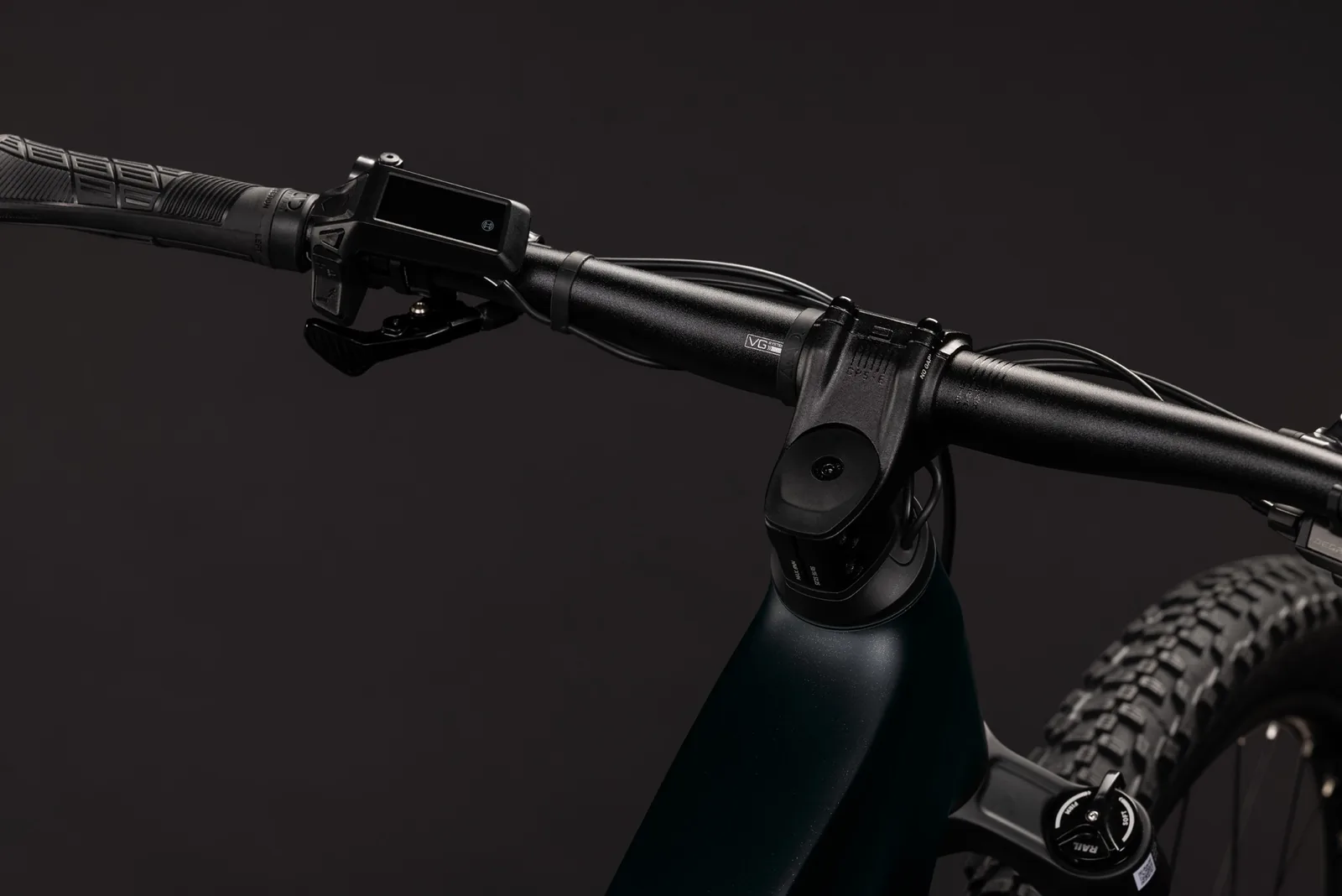 Cube Stereo Hybrid ONE22 SLX 800 Wh silverdust´n´chrome – Bicicleta Eléctrica de Montaña Doble Suspensión 2027 ebike.es Gran tienda de bicicletas eléctricas en España 3 Bicicleta eléctrica Cube Stereo Hybrid ONE22 SLX 800 silverdust´n´chrome – detalle 1 | Ebike.es