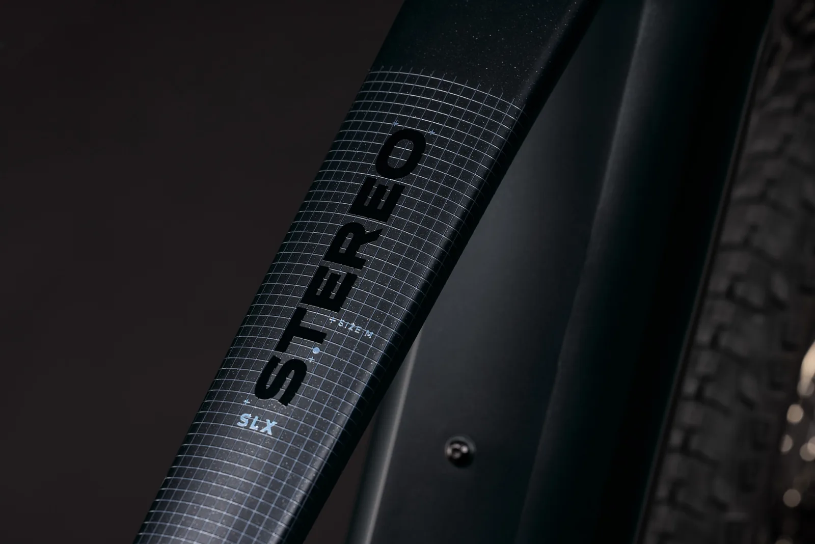 Cube Stereo Hybrid ONE22 SLX 800 Wh silverdust´n´chrome – Bicicleta Eléctrica de Montaña Doble Suspensión 2027 ebike.es Gran tienda de bicicletas eléctricas en España 4 Bicicleta eléctrica Cube Stereo Hybrid ONE22 SLX 800 silverdust´n´chrome – detalle 2 | Ebike.es
