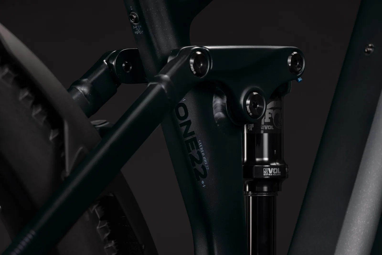 Cube Stereo Hybrid ONE22 SLX 800 Wh silverdust´n´chrome – Bicicleta Eléctrica de Montaña Doble Suspensión 2027 ebike.es Gran tienda de bicicletas eléctricas en España 5 Bicicleta eléctrica Cube Stereo Hybrid ONE22 SLX 800 silverdust´n´chrome – detalle 3 | Ebike.es