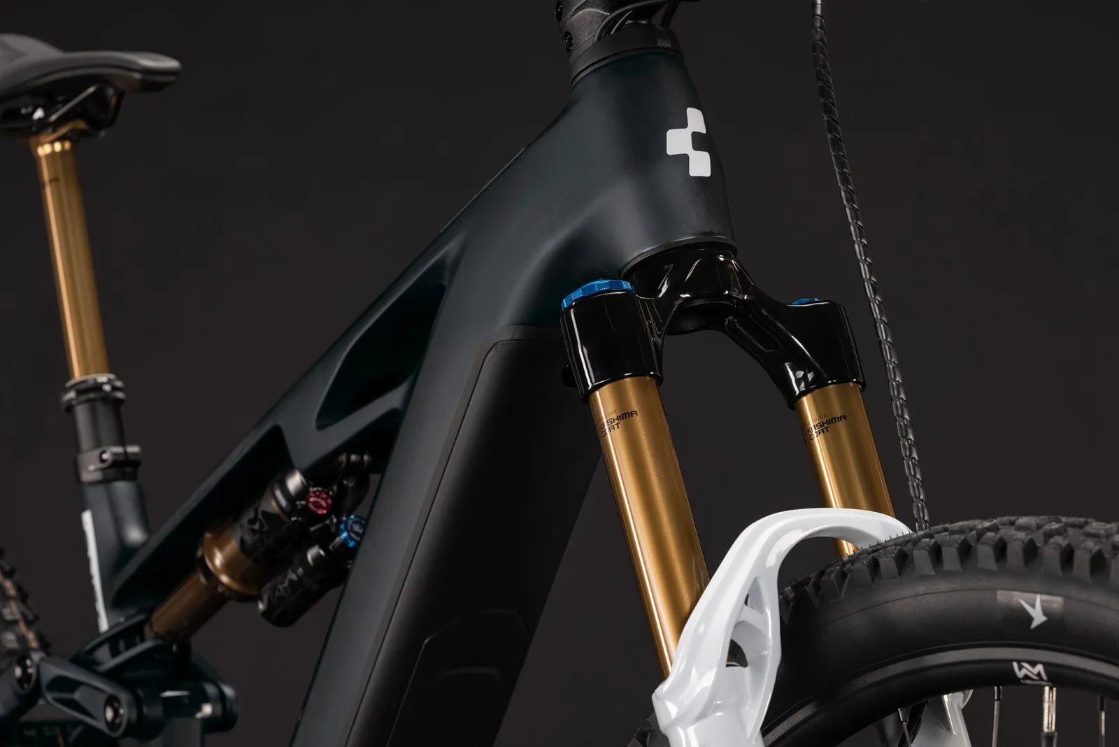 Cube Stereo Hybrid ONE44 HPC AT 800 Wh carbon´n´white – Bicicleta Eléctrica de Montaña Doble Suspensión 2027 ebike.es Gran tienda de bicicletas eléctricas en España 8 Bicicleta eléctrica Cube Stereo Hybrid ONE44 HPC AT 800 carbon´n´white – detalle 6 | Ebike.es