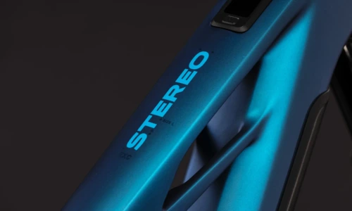 Bicicleta eléctrica Cube Stereo Hybrid ONE44 HPC EXC 800 nebula´n´blue – detalle 2 | Ebike.es