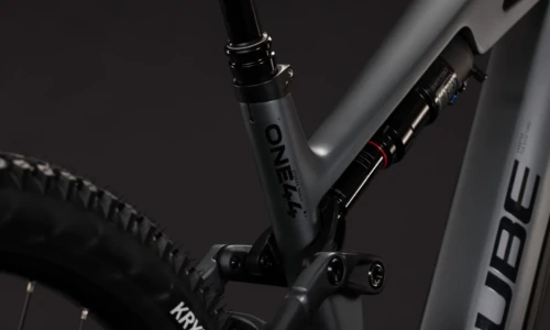 Bicicleta eléctrica Cube Stereo Hybrid ONE44 HPC EXC 800 slabgrey´n´black – detalle 2 | Ebike.es