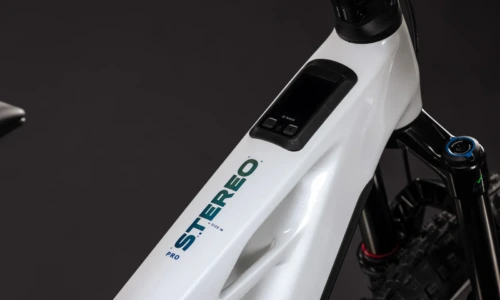 Cube Stereo Hybrid ONE44 HPC Pro 800 Wh metallicwhite´n´blue – Bicicleta Eléctrica de Montaña Doble Suspensión 2027 ebike.es Gran tienda de bicicletas eléctricas en España 11 Bicicleta eléctrica Cube Stereo Hybrid ONE44 HPC Pro 800 metallicwhite´n´blue – detalle 2 | Ebike.es