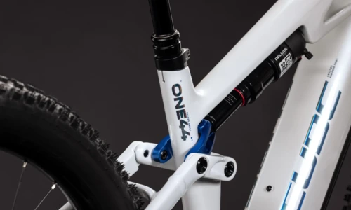 Cube Stereo Hybrid ONE44 HPC Pro 800 Wh metallicwhite´n´blue – Bicicleta Eléctrica de Montaña Doble Suspensión 2027 ebike.es Gran tienda de bicicletas eléctricas en España 12 Bicicleta eléctrica Cube Stereo Hybrid ONE44 HPC Pro 800 metallicwhite´n´blue – detalle 3 | Ebike.es