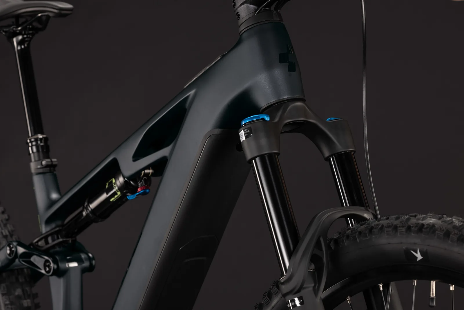 Cube Stereo Hybrid ONE44 HPC Race 800 Wh coal´n´green – Bicicleta Eléctrica de Montaña Doble Suspensión 2027 ebike.es Gran tienda de bicicletas eléctricas en España 7 Bicicleta eléctrica Cube Stereo Hybrid ONE44 HPC Race 800 coal´n´green – detalle 5 | Ebike.es