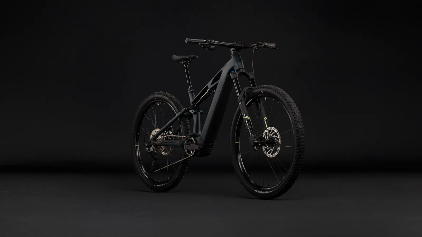 Cube Stereo Hybrid ONE44 HPC Race 800 Wh coal´n´green – Bicicleta Eléctrica de Montaña Doble Suspensión 2027 ebike.es Gran tienda de bicicletas eléctricas en España 2 Bicicleta eléctrica Cube Stereo Hybrid ONE44 HPC Race 800 coal´n´green – vista frontal | Ebike.es