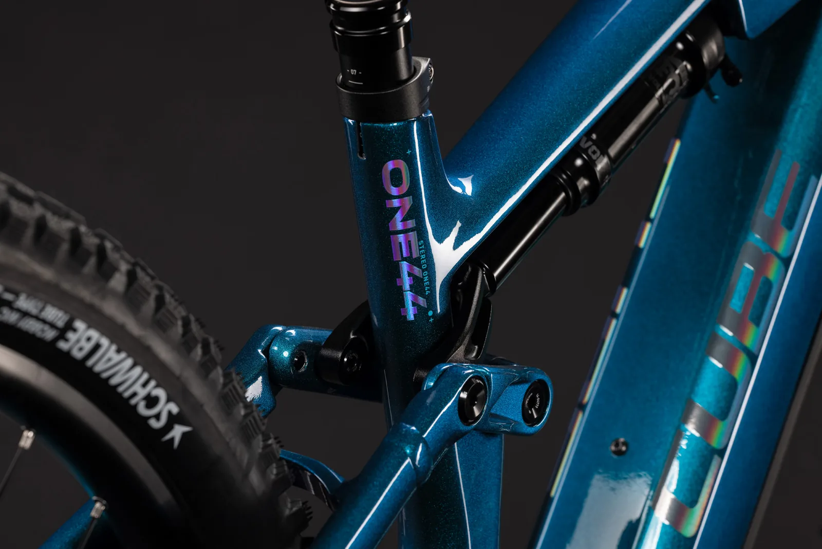Cube Stereo Hybrid ONE44 HPC Race 800 Wh nebula´n´prizm – Bicicleta Eléctrica de Montaña Doble Suspensión 2027 ebike.es Gran tienda de bicicletas eléctricas en España 6 Bicicleta eléctrica Cube Stereo Hybrid ONE44 HPC Race 800 nebula´n´prizm – detalle 4 | Ebike.es