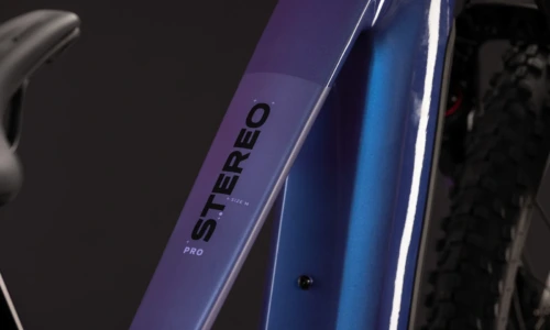 Bicicleta eléctrica Cube Stereo Hybrid ONE44 Pro 800 blueiris´n´purple – detalle 2 | Ebike.es