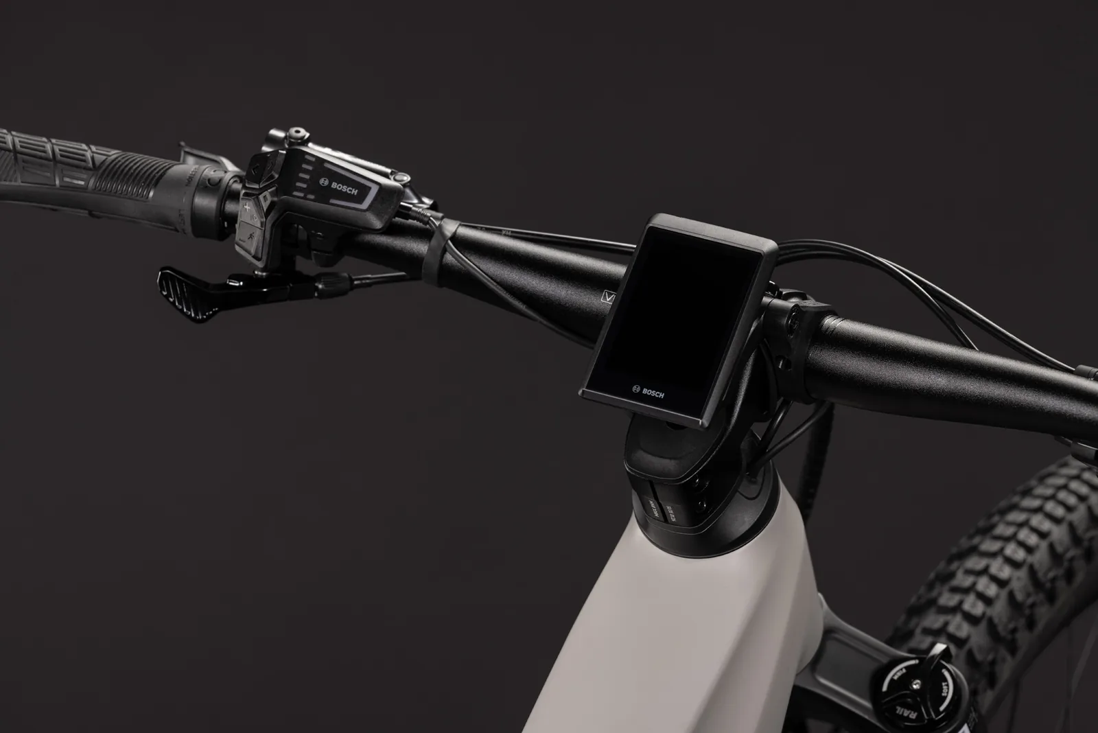 Cube Stereo Hybrid ONE44 SLX 800 Wh oatgrey´n´grey – Bicicleta Eléctrica de Montaña Doble Suspensión 2027 ebike.es Gran tienda de bicicletas eléctricas en España 4 Bicicleta eléctrica Cube Stereo Hybrid ONE44 SLX 800 oatgrey´n´grey – detalle 2 | Ebike.es
