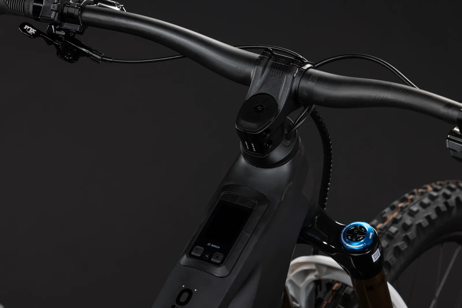 Cube Stereo Hybrid ONE77 HPC AT 800 Wh carbon´n´white – Bicicleta Eléctrica de Montaña Doble Suspensión 2027 ebike.es Gran tienda de bicicletas eléctricas en España 3 Bicicleta eléctrica Cube Stereo Hybrid ONE77 HPC AT 800 carbon´n´white – detalle 1 | Ebike.es