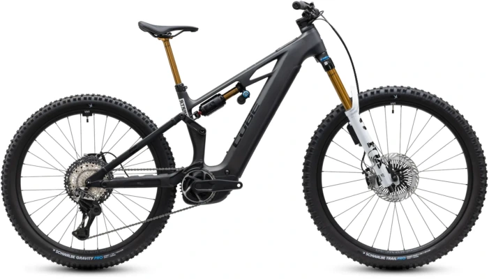 Bicicleta eléctrica Cube Stereo Hybrid ONE77 HPC AT 800 carbon´n´white – vista lateral | Ebike.es