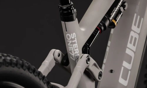 Bicicleta eléctrica Cube Stereo Hybrid ONE77 HPC Race 800 oatgrey´n´yellow – detalle 3 | Ebike.es