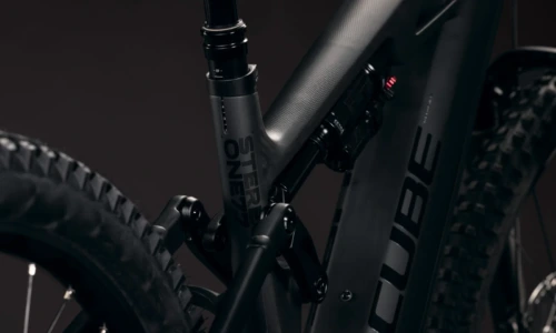 Cube Stereo Hybrid ONE77 HPC SLX 800 Wh blackline – Bicicleta Eléctrica de Montaña Doble Suspensión 2027 ebike.es Gran tienda de bicicletas eléctricas en España 12 Bicicleta eléctrica Cube Stereo Hybrid ONE77 HPC SLX 800 blackline – detalle 2 | Ebike.es