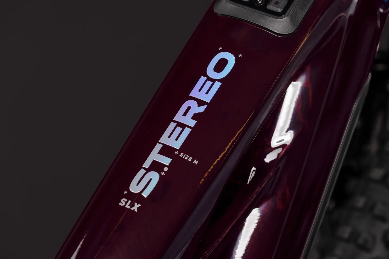 Cube Stereo Hybrid ONE77 HPC SLX 800 Wh liquidred´n´black – Bicicleta Eléctrica de Montaña Doble Suspensión 2027 ebike.es Gran tienda de bicicletas eléctricas en España 4 Bicicleta eléctrica Cube Stereo Hybrid ONE77 HPC SLX 800 liquidred´n´black – detalle 2 | Ebike.es