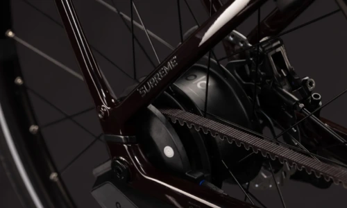 Bicicleta eléctrica Cube Supreme Hybrid C:62 Deluxe SLT 600 liquidred´n´chrome Cuadro abierto – detalle 4 | Ebike.es