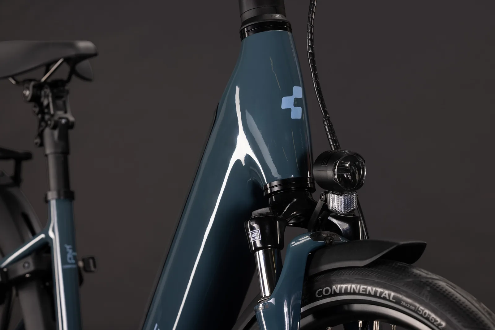 Cube Supreme Hybrid Comfort ONE 600 Wh storm´n´reflex – Bicicleta Eléctrica Urbana 2027 Cuadro abierto ebike.es Gran tienda de bicicletas eléctricas en España 7 Bicicleta eléctrica Cube Supreme Hybrid Comfort ONE 600 storm´n´reflex Cuadro abierto – detalle 5 | Ebike.es