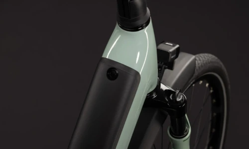 Bicicleta eléctrica Cube Supreme Hybrid Deluxe ONE 600 aloegreen´n´reflex Cuadro abierto – detalle 1 | Ebike.es
