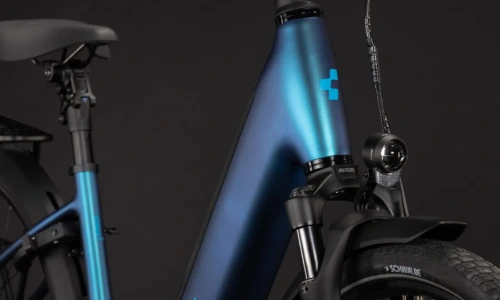 Bicicleta eléctrica Cube Supreme Hybrid Deluxe Pro 600 nebula´n´blue Cuadro abierto – detalle 6 | Ebike.es