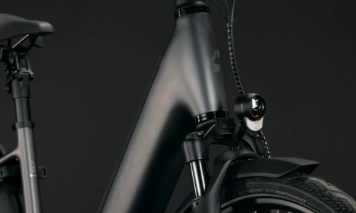 Bicicleta eléctrica Cube Supreme Hybrid Deluxe SLT 600 slabgrey´n´chrome Cuadro abierto – detalle 5 | Ebike.es